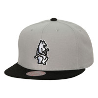 Adult Men's Chicago Cubs Mitchell & Ness Cooperstown Collection Away Snapback Hat - Gray